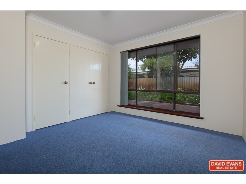 96 Seabrooke Avenue, Rockingham WA 6168