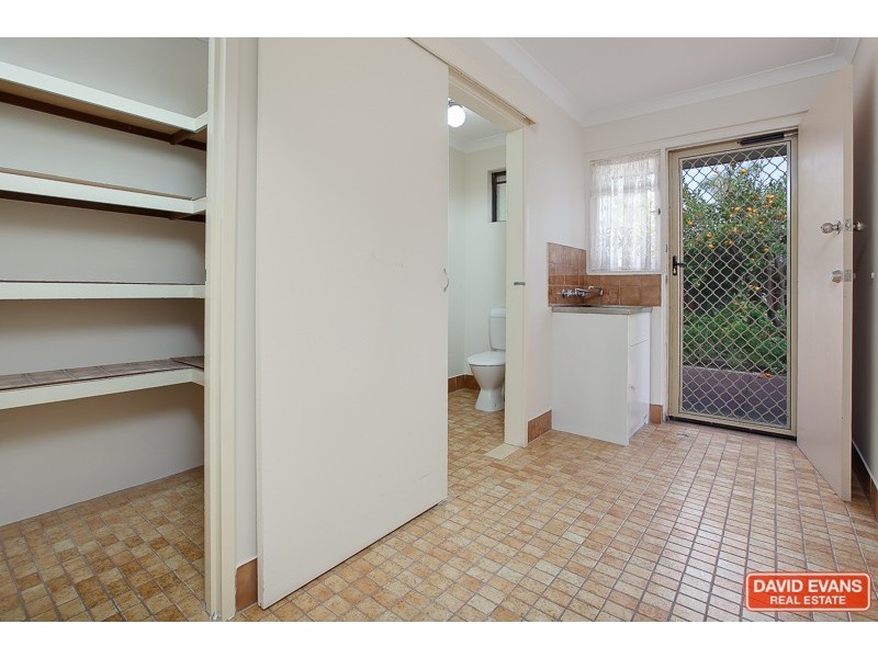 96 Seabrooke Avenue, Rockingham WA 6168