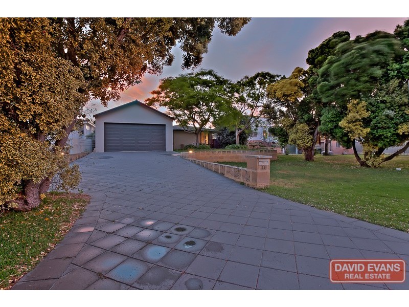 21 Gloucester Avenue, Shoalwater WA 6169