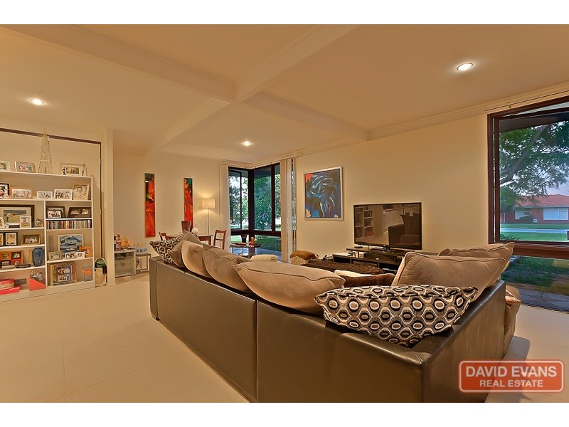 21 Gloucester Avenue, Shoalwater WA 6169