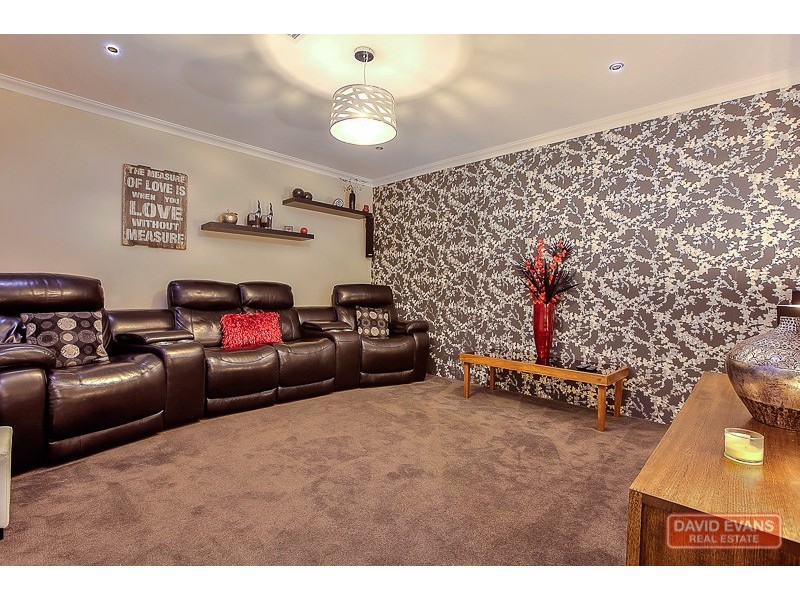 2 Lorne Bend, Secret Harbour WA 6173