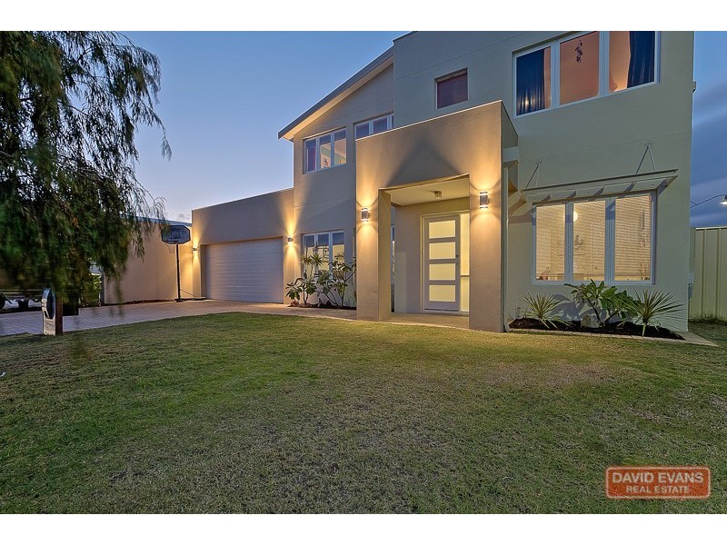 2 Lorne Bend, Secret Harbour WA 6173