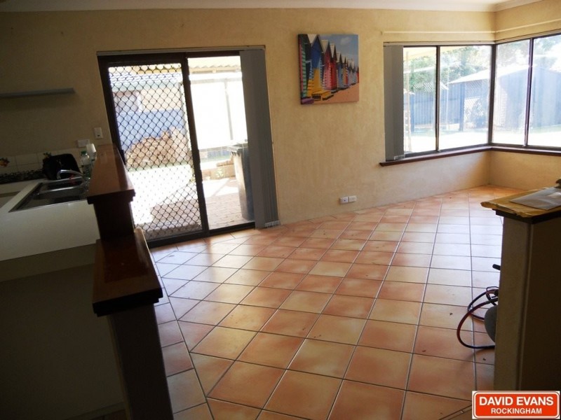 4 Jubilee Drive, Waikiki WA 6169