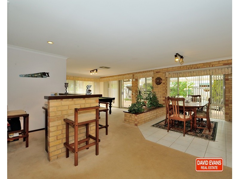 19 Sunningdale Circle, Cooloongup WA 6168