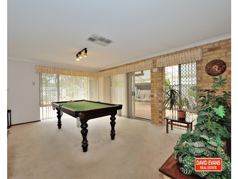 19 Sunningdale Circle, Cooloongup WA 6168