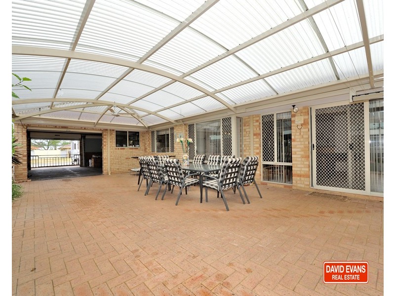19 Sunningdale Circle, Cooloongup WA 6168