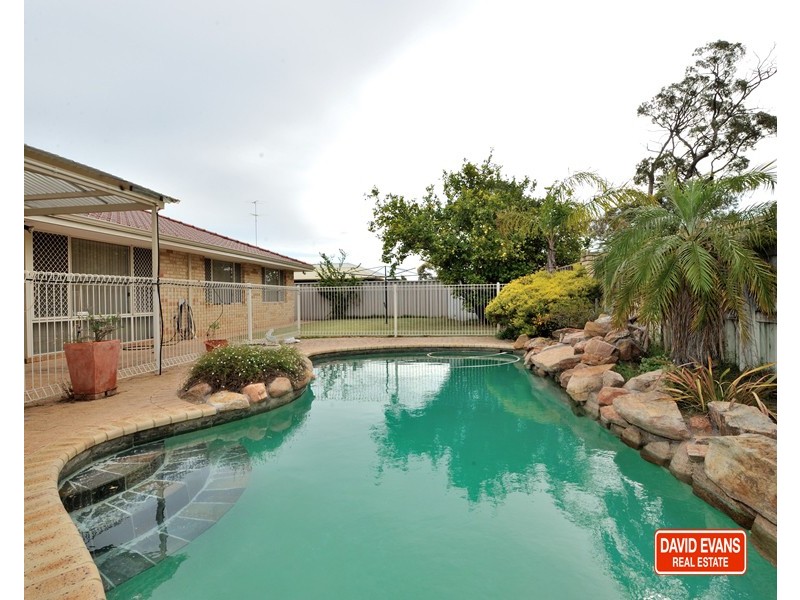 19 Sunningdale Circle, Cooloongup WA 6168