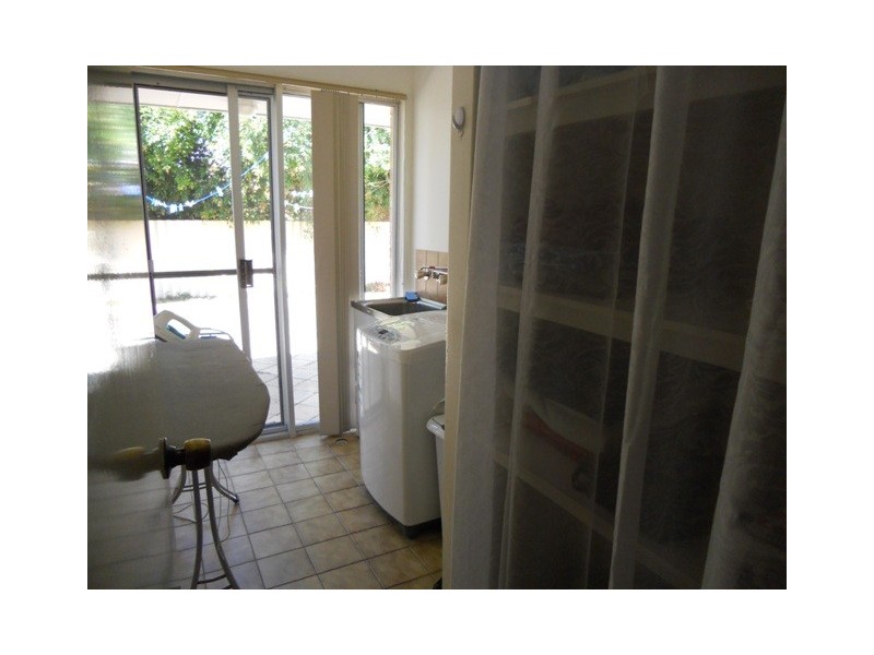 4/105 Simpson Avenue, Rockingham WA 6168