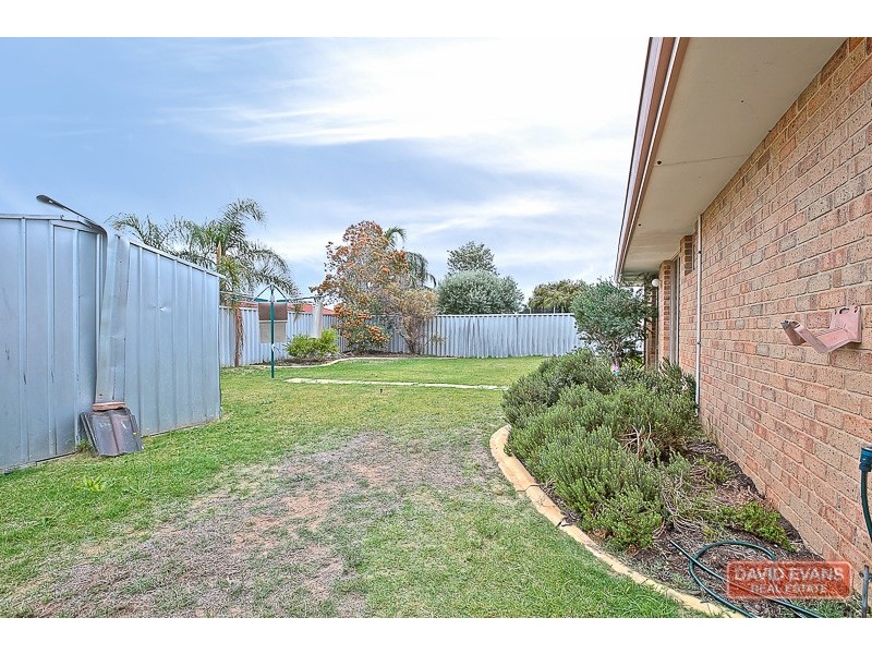 43 Nabberu Loop, Cooloongup WA 6168