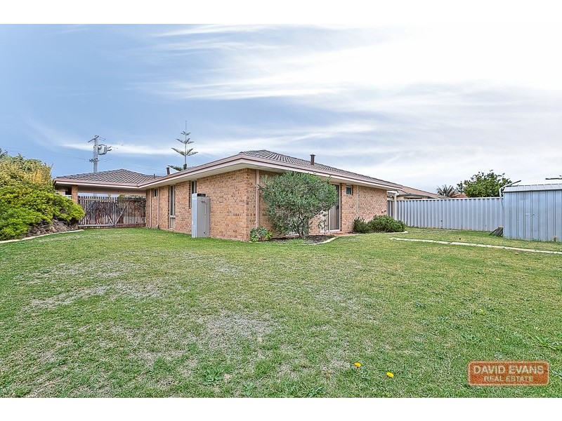 43 Nabberu Loop, Cooloongup WA 6168