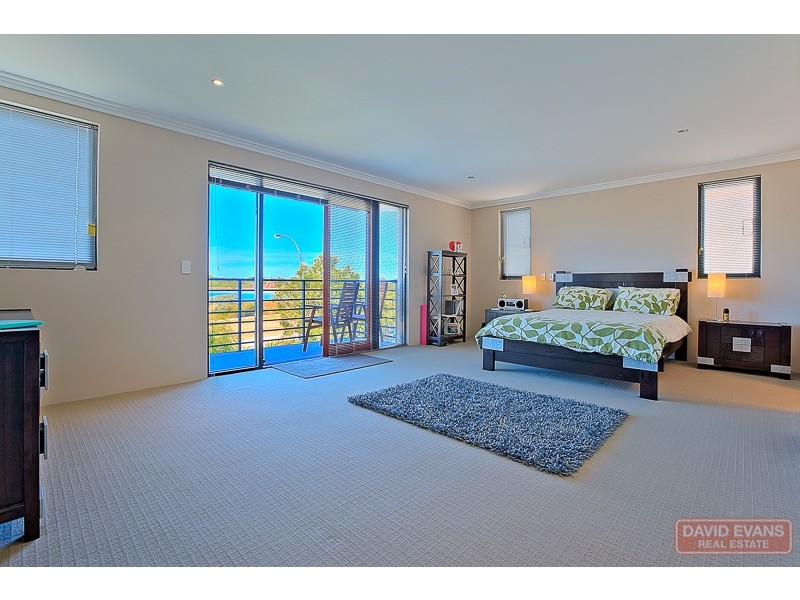 16/20 Lake Street, Rockingham WA 6168