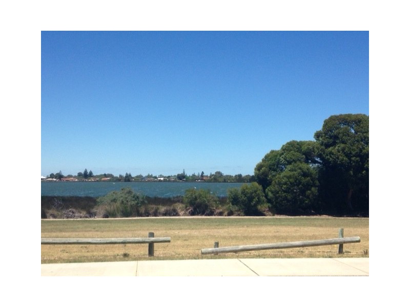 16/20 Lake Street, Rockingham WA 6168