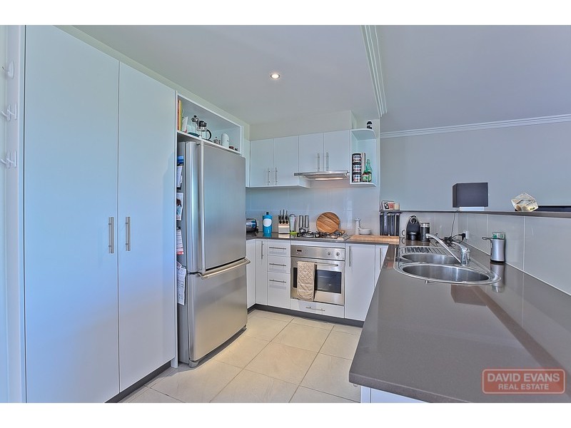 16/20 Lake Street, Rockingham WA 6168