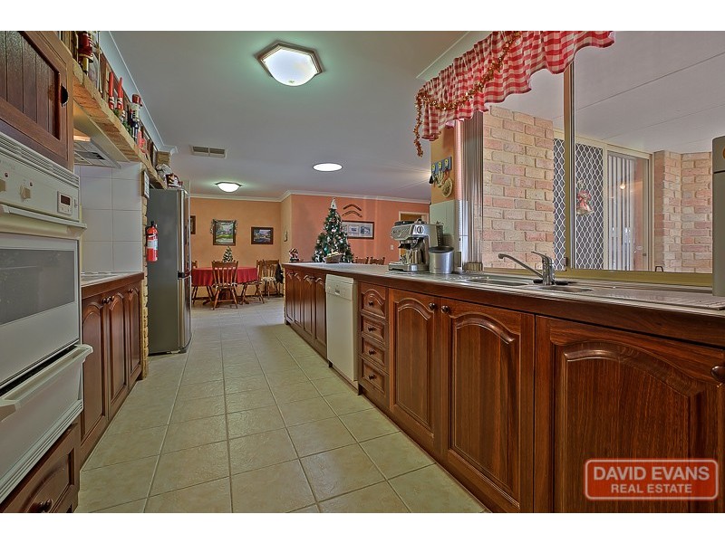 71 Triton Avenue, Waikiki WA 6169