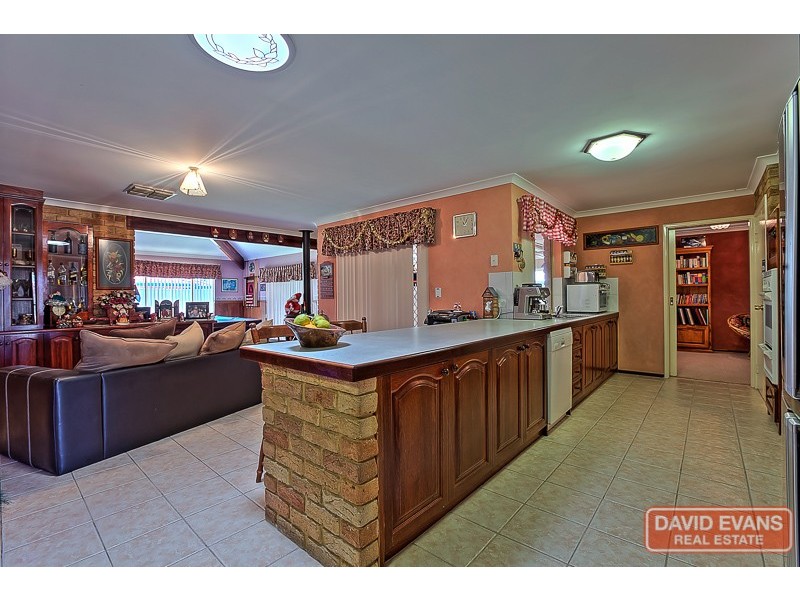 71 Triton Avenue, Waikiki WA 6169