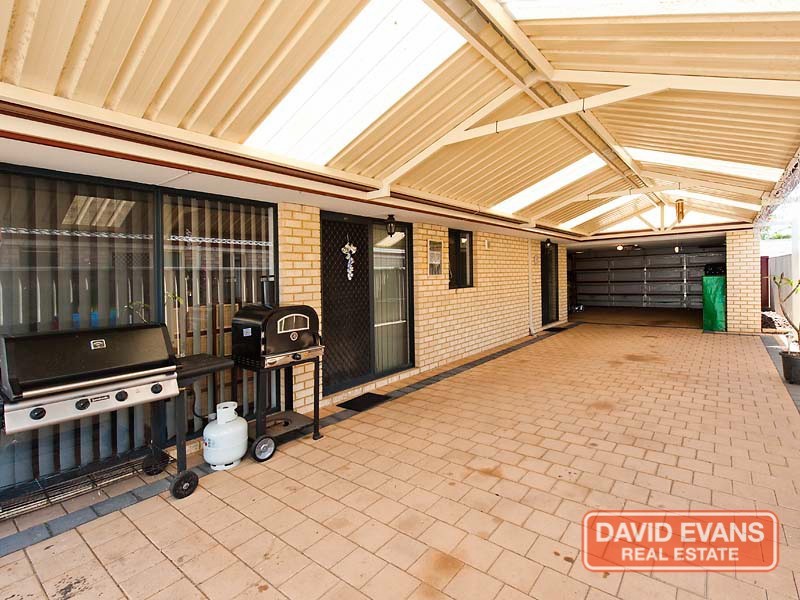 6 Silkhurst Cr, Warnbro WA 6169
