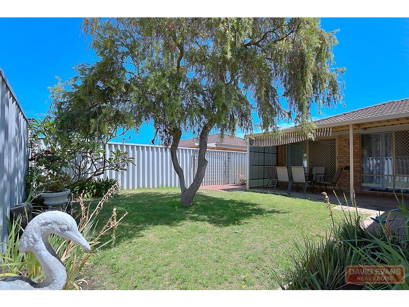 10/10 Hawkins Street, Rockingham WA 6168