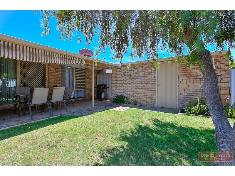 10/10 Hawkins Street, Rockingham WA 6168