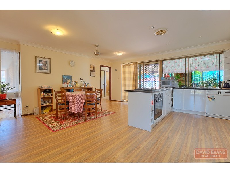 7 Haselmere Circus, Rockingham WA 6168
