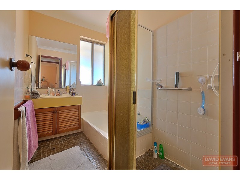 7 Haselmere Circus, Rockingham WA 6168