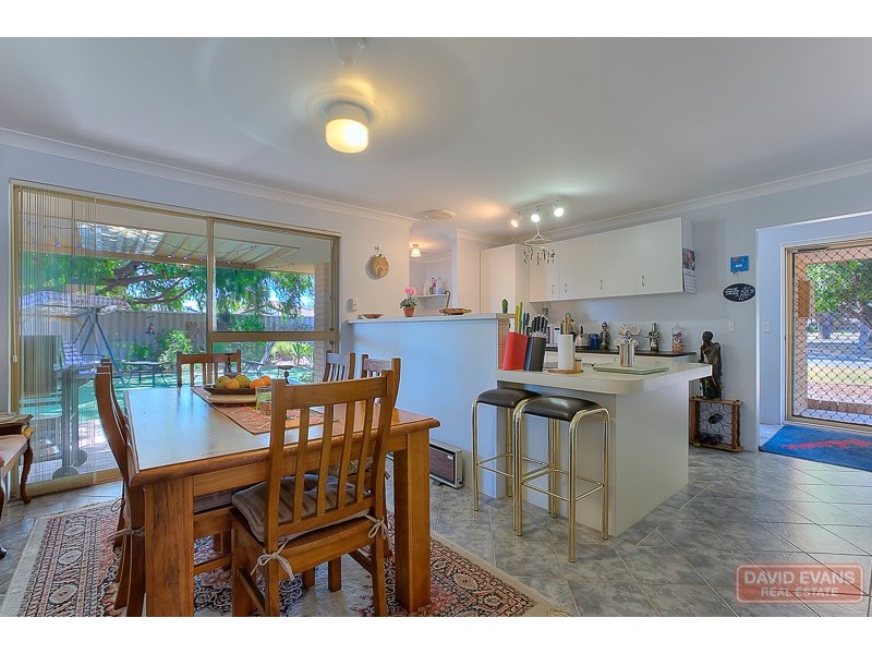 2/17B Trinity Court, Safety Bay WA 6169