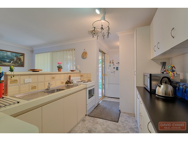 2/17B Trinity Court, Safety Bay WA 6169