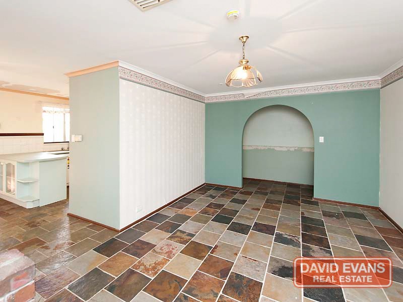 31 Chisham Avenue, Parmelia WA 6167