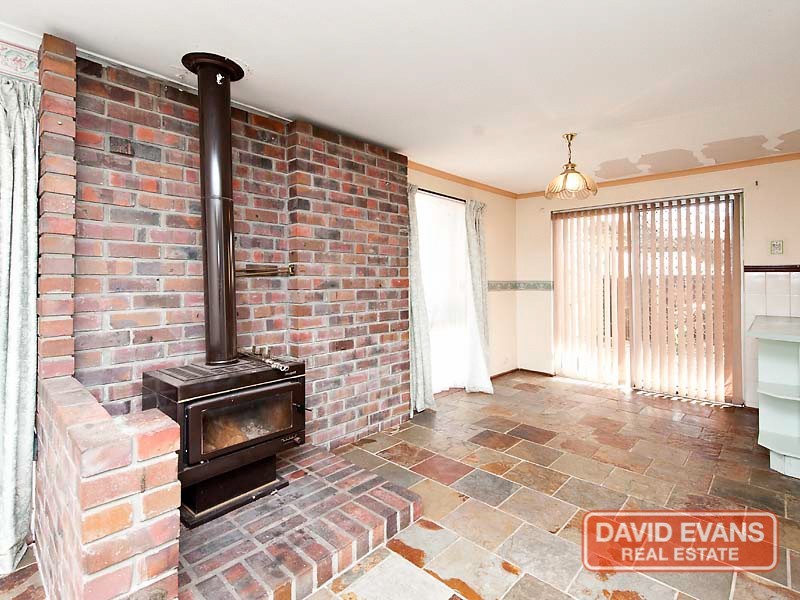 31 Chisham Avenue, Parmelia WA 6167