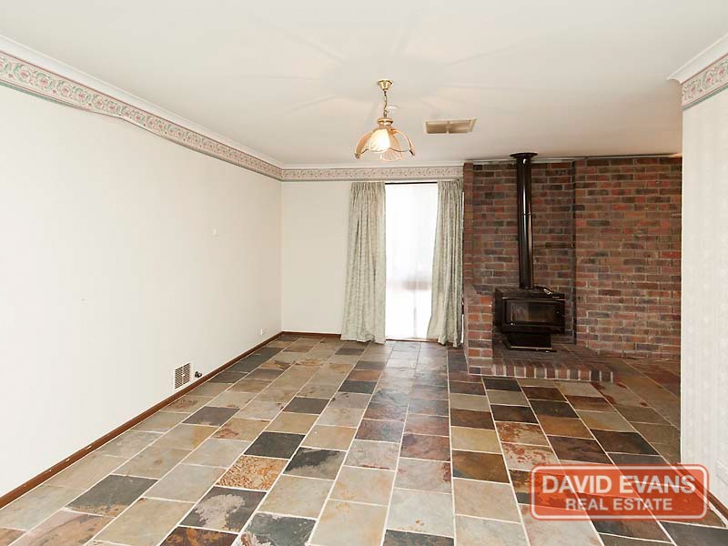 31 Chisham Avenue, Parmelia WA 6167