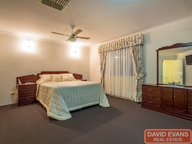 4 Warne Road, Baldivis WA 6171