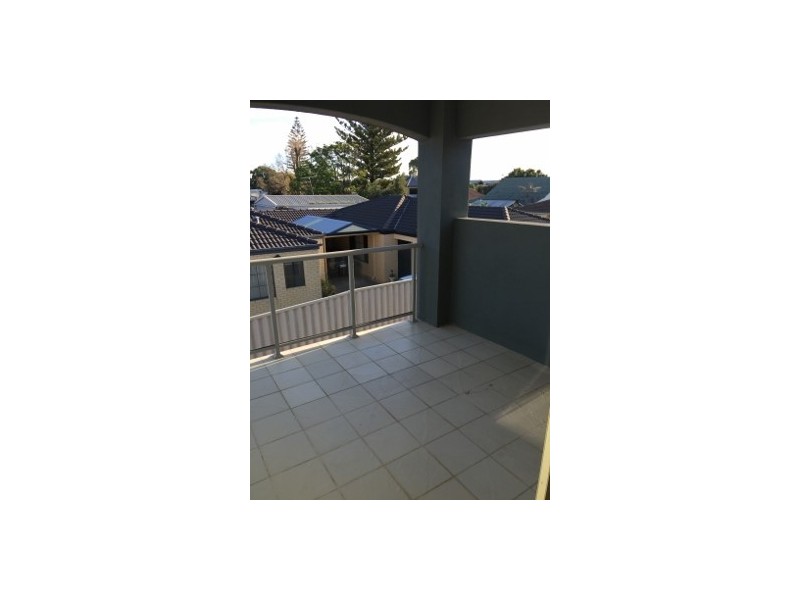 3/138 Lewington Street, Rockingham WA 6168