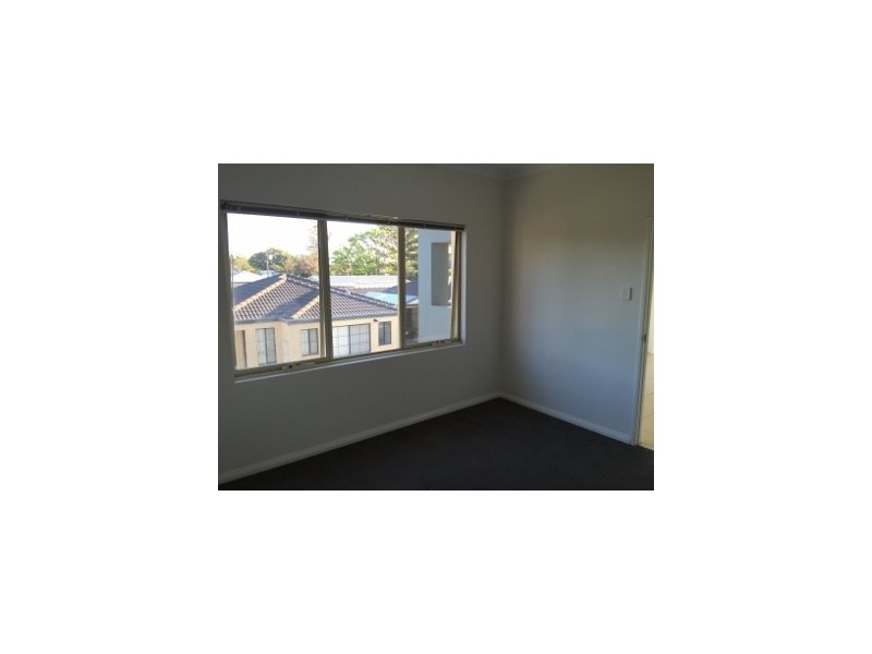 3/138 Lewington Street, Rockingham WA 6168