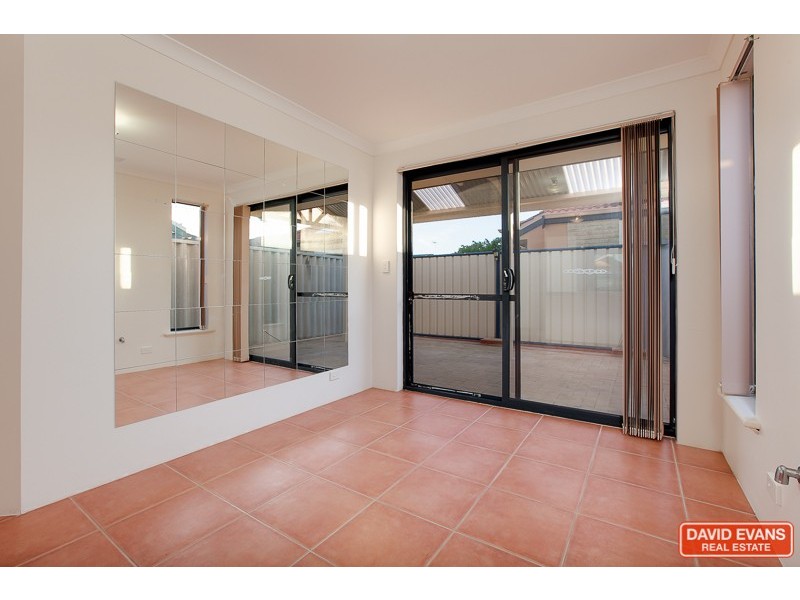 9/23 Royal Palm Drive, Warnbro WA 6169
