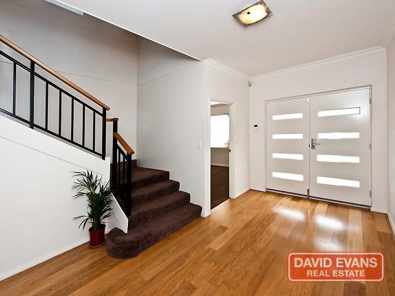 4/205 Kent Street, Rockingham WA 6168