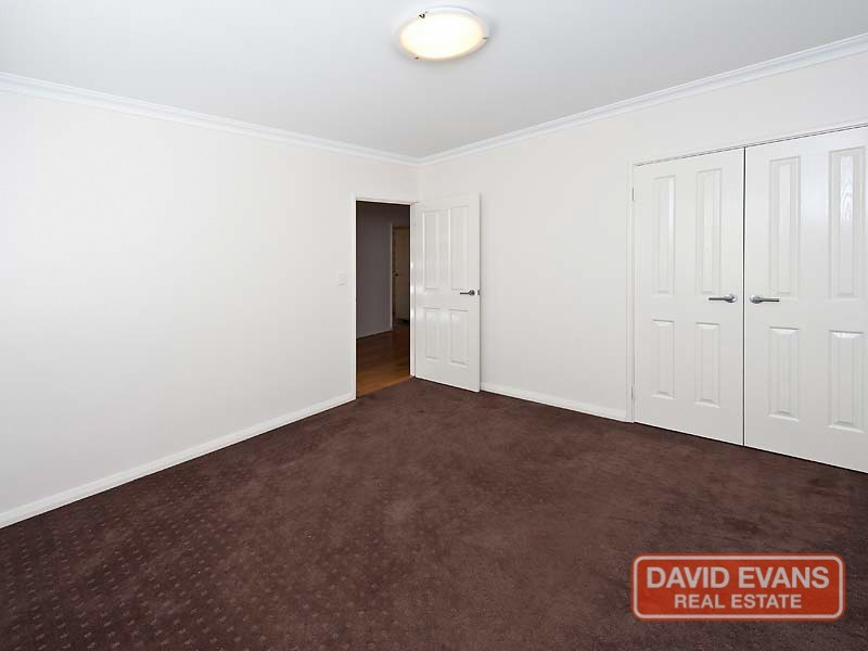 4/205 Kent Street, Rockingham WA 6168