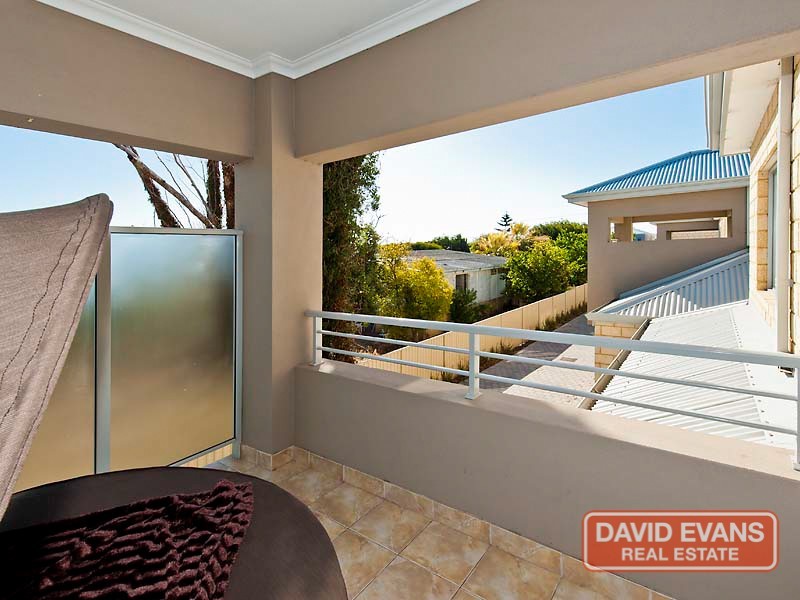 4/205 Kent Street, Rockingham WA 6168