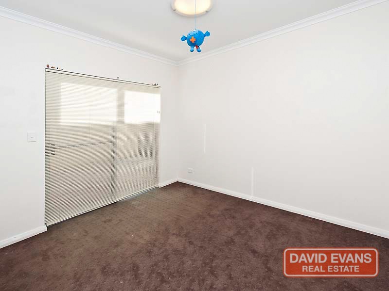 4/205 Kent Street, Rockingham WA 6168