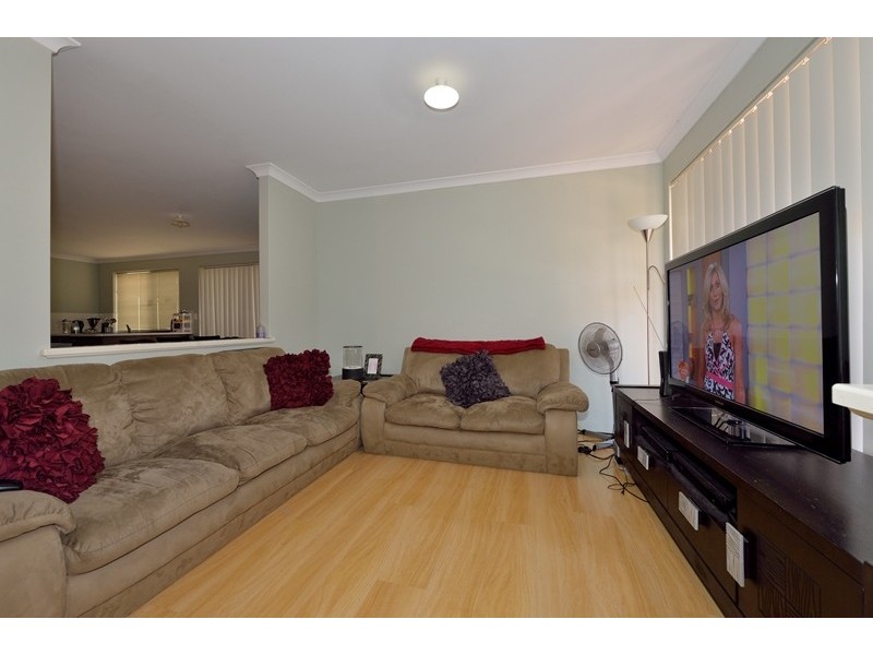 6/59 Third Avenue, Kelmscott WA 6111