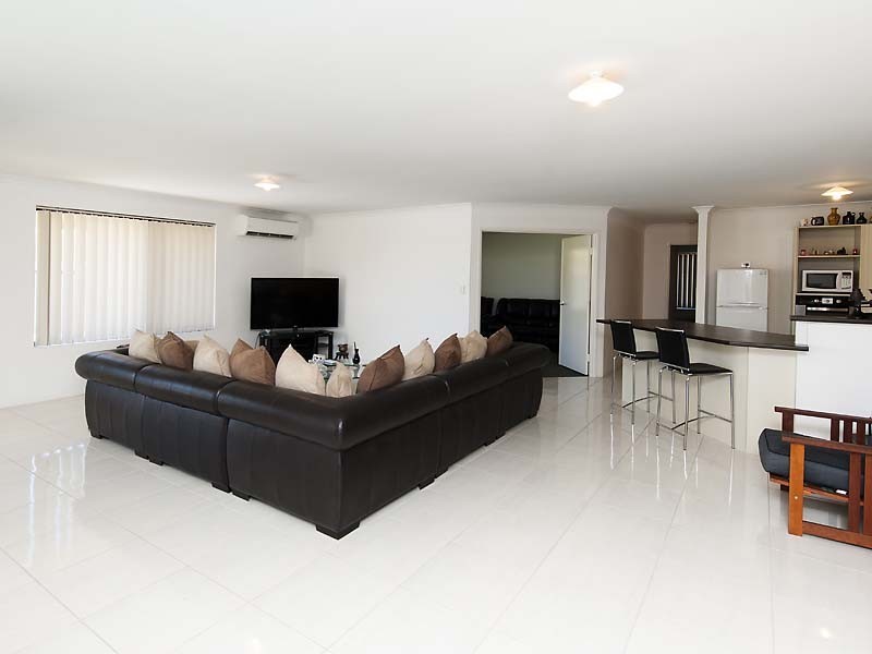 81 Blue Fin Drive, Golden Bay WA 6174