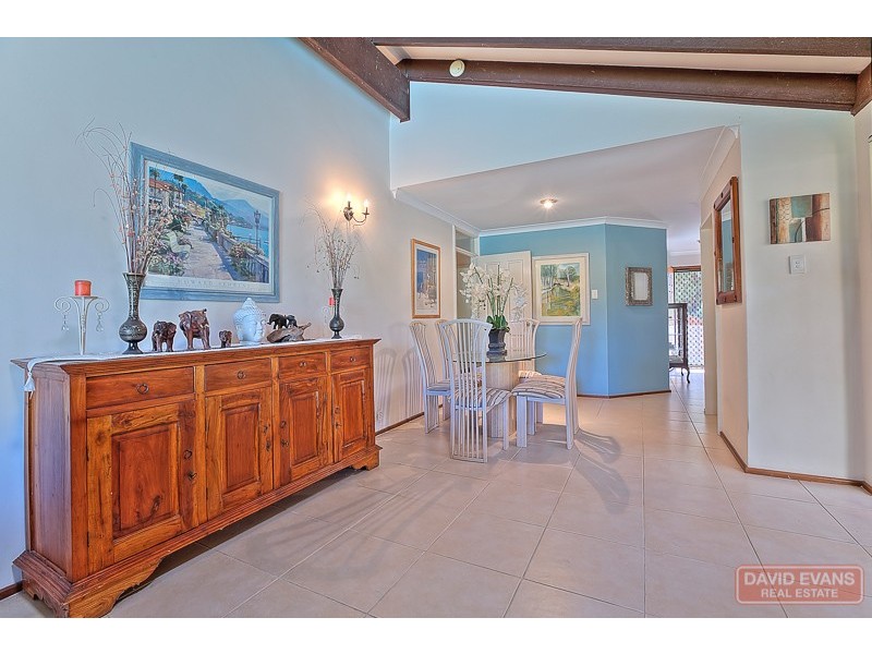 11 Mead Street, Warnbro WA 6169