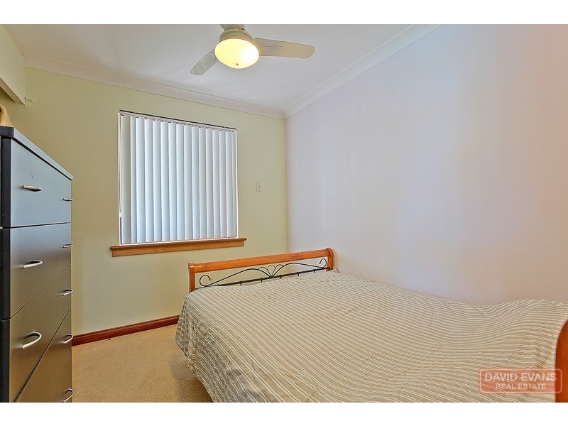 11 Mead Street, Warnbro WA 6169