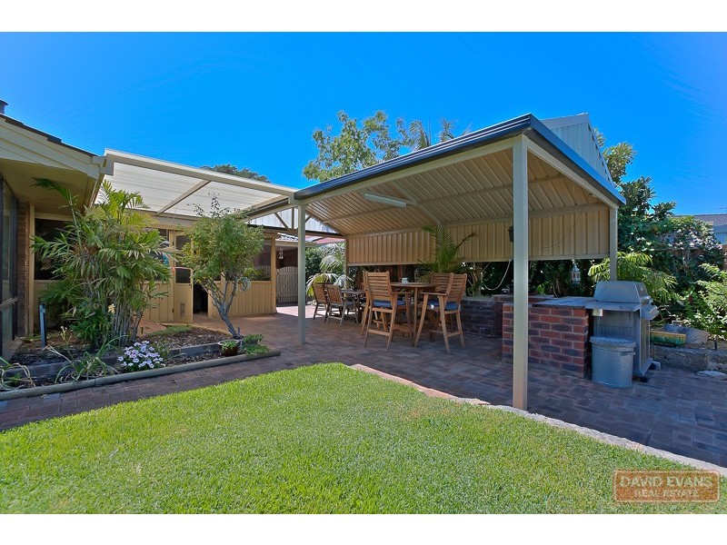 11 Mead Street, Warnbro WA 6169