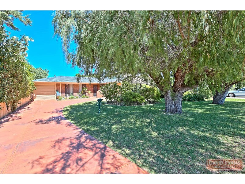 11 Mead Street, Warnbro WA 6169