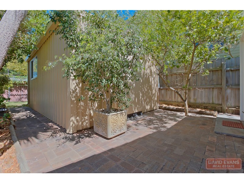 11 Mead Street, Warnbro WA 6169