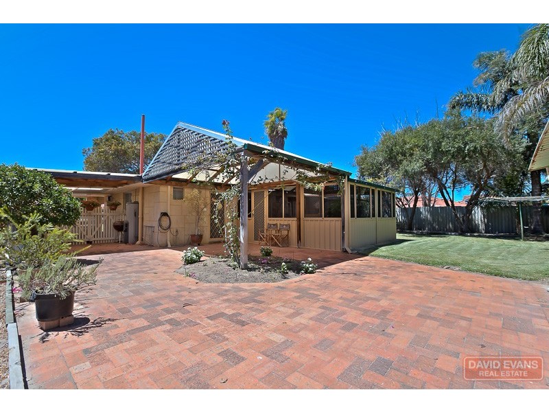 14 Cederdale Way, Safety Bay WA 6169