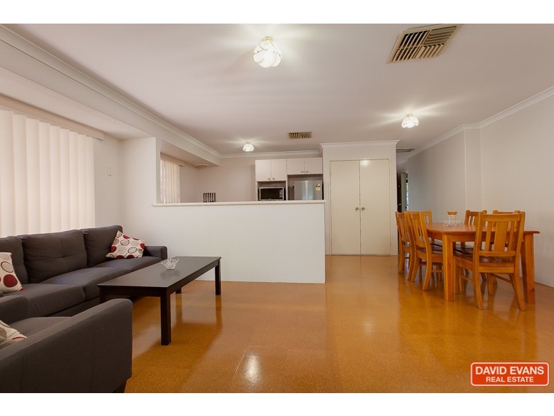 17 Lindeman Court, Waikiki WA 6169