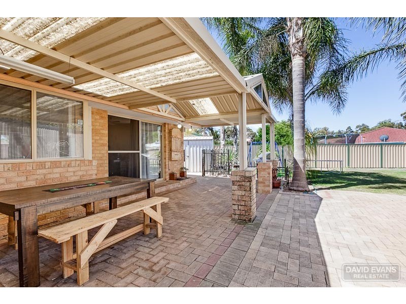 14 Myhill Mews, Leda WA 6170