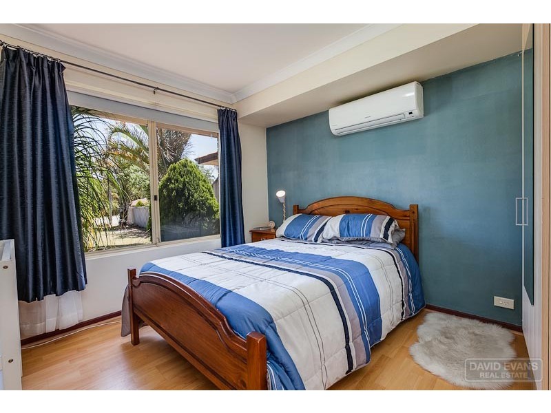 14 Myhill Mews, Leda WA 6170