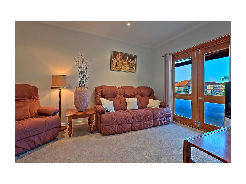 41 Greeson Parkway, Secret Harbour WA 6173