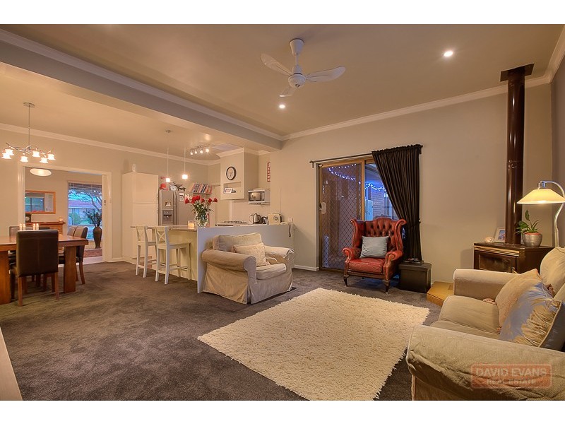 8 Jecks Street, Rockingham WA 6168